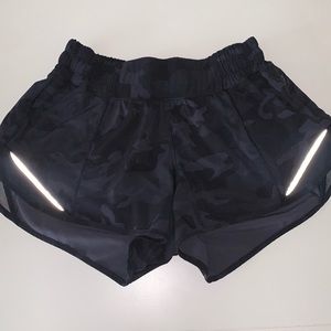 Lululemon Hottie Hot Running Shorts 2.5”